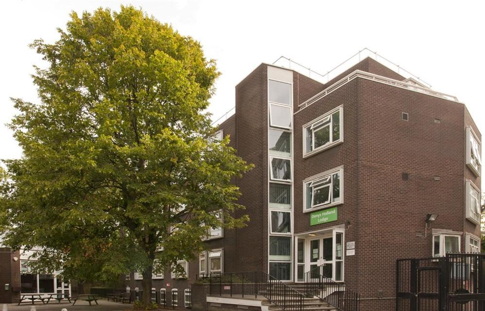 Ifor Evans Hall, Camden Лондон Екстериор снимка