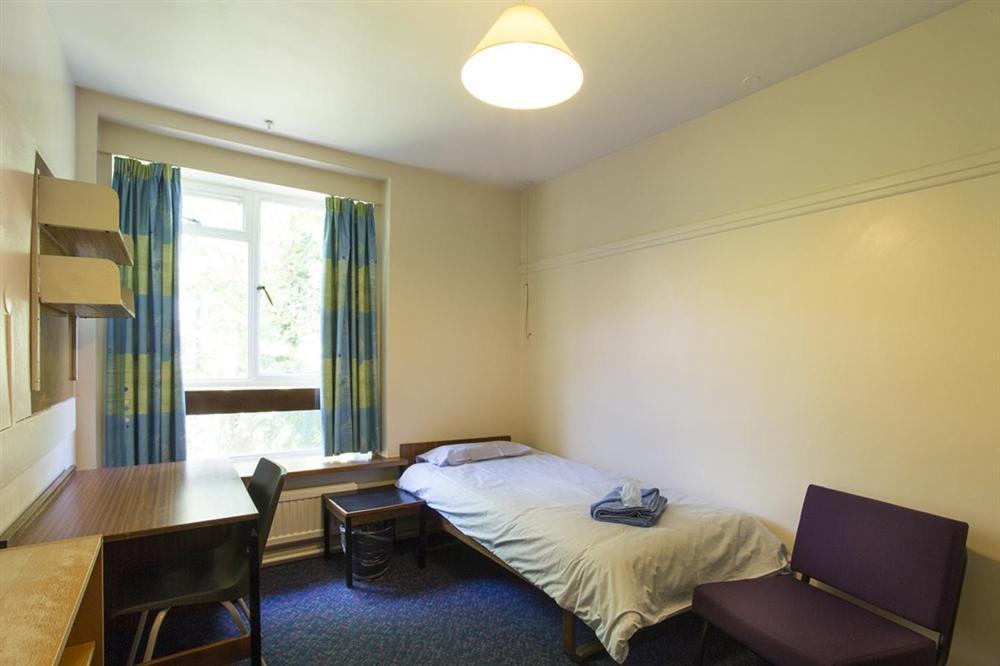 Ifor Evans Hall, Camden Лондон Екстериор снимка
