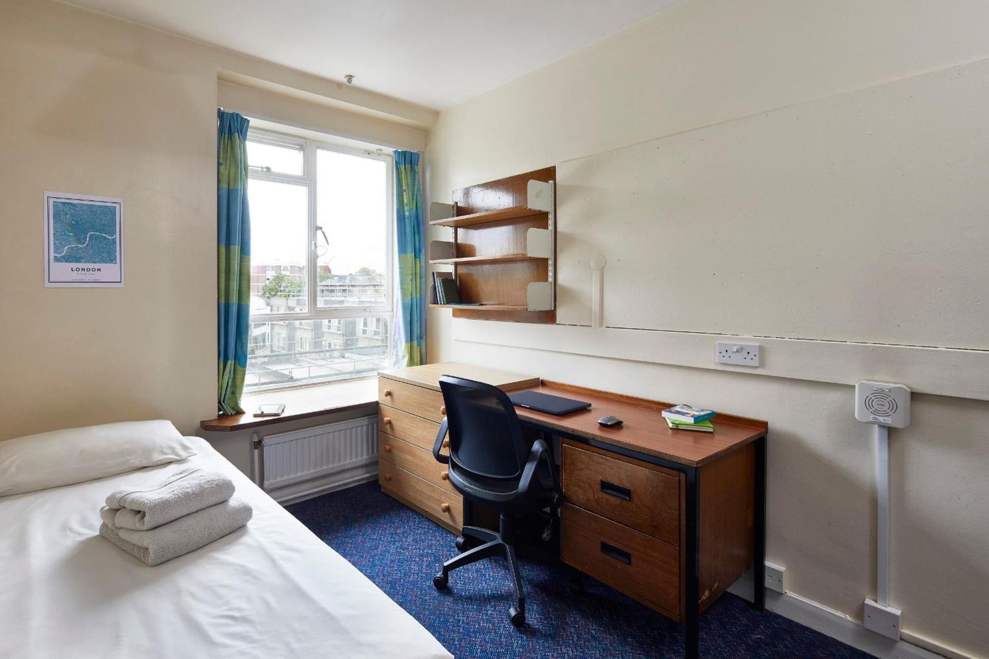 Ifor Evans Hall, Camden Лондон Екстериор снимка